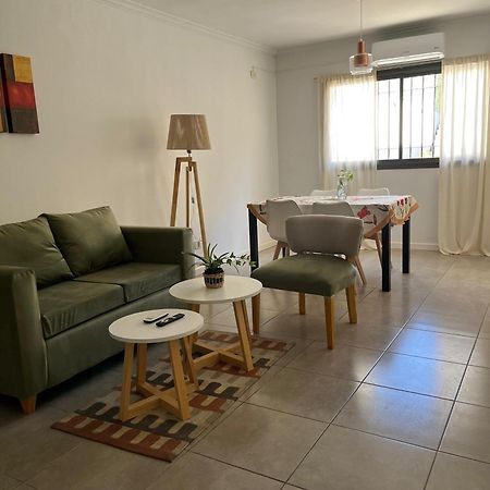 Luminoso Departamento En Zona Residencial Lägenhet Mendoza Exteriör bild
