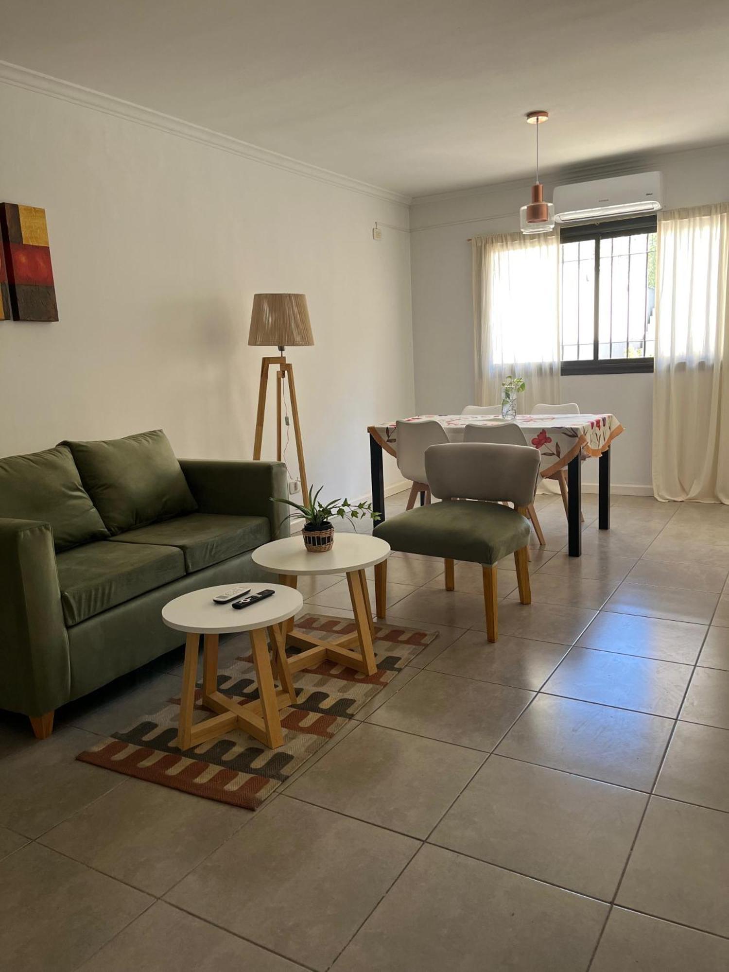 Luminoso Departamento En Zona Residencial Lägenhet Mendoza Exteriör bild